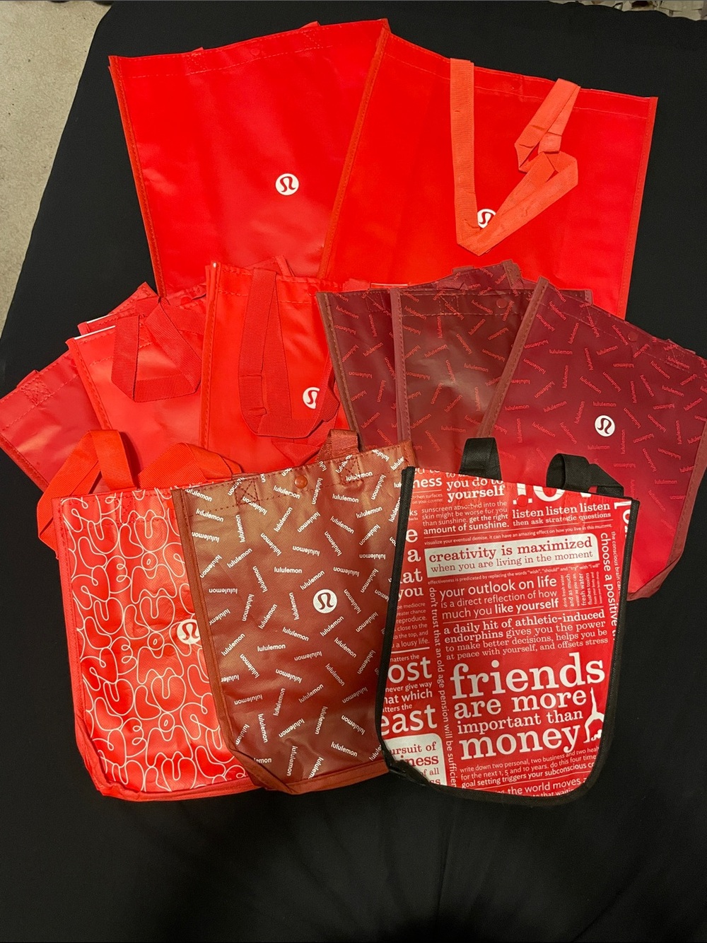 12 red Lululemon bag bundle